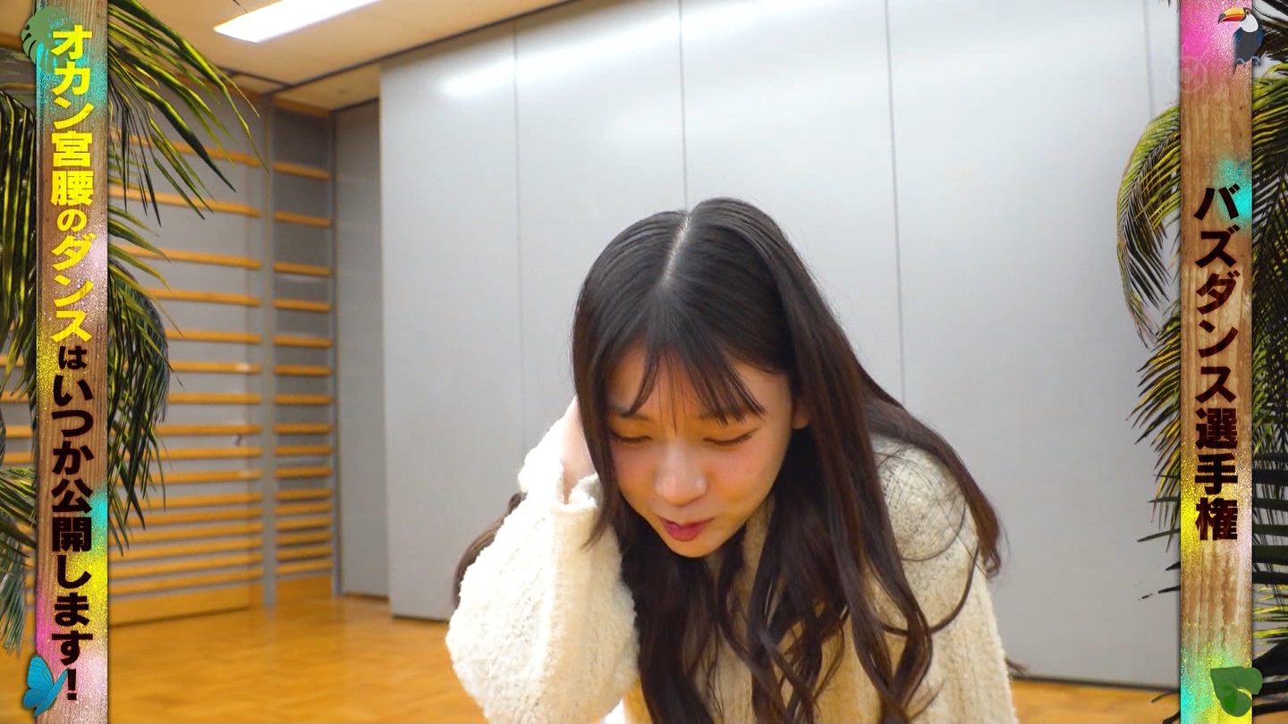 坂道の向こうには青空が広がっていた。 ->画像>33枚 